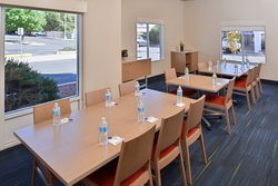  - Holiday Inn Express Bernalillo - I-25, Exit 242