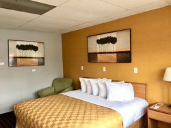  - Red Carpet Inn Duncannon