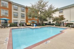  - Candlewood Suites Market Center Dallas - I-35, Exit 433B