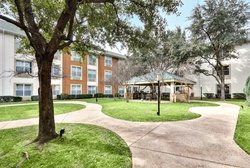  - Candlewood Suites Market Center Dallas - I-35, Exit 433B