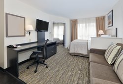  - Candlewood Suites Market Center Dallas - I-35, Exit 433B