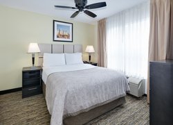  - Candlewood Suites Market Center Dallas - I-35, Exit 433B