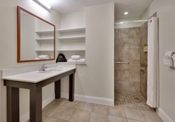  - Candlewood Suites Market Center Dallas - I-35, Exit 433B