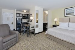  - Candlewood Suites Market Center Dallas - I-35, Exit 433B