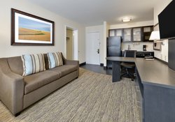  - Candlewood Suites Market Center Dallas - I-35, Exit 433B