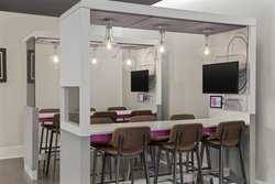  - Crowne Plaza Hotel Greenville - I-385, Exit 37