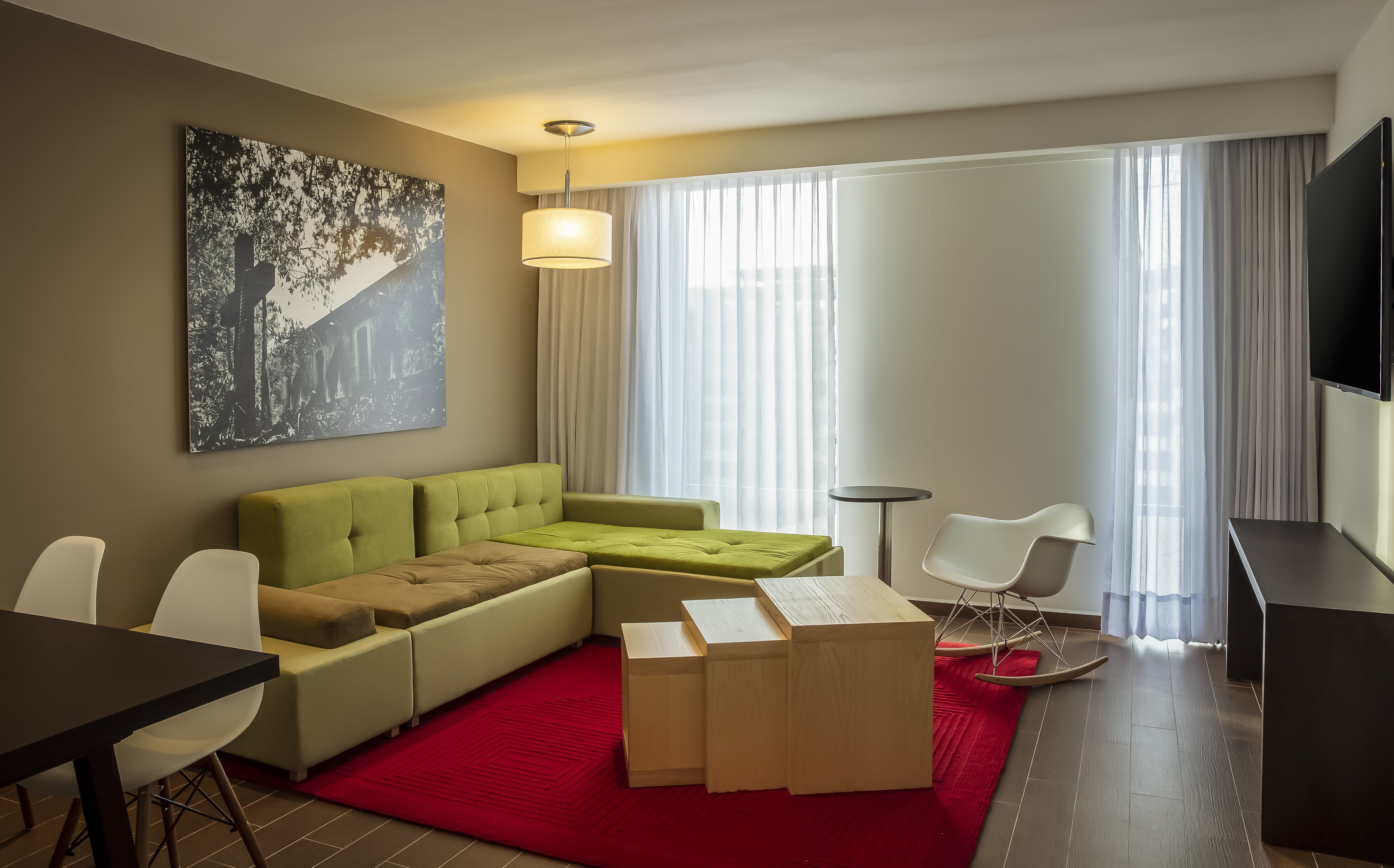 FIESTA INN EXPRESS QUERETARO C-guestroom-Junior Suite.jpg