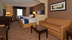  - Holiday Inn Express & Suites Airport San Antonio