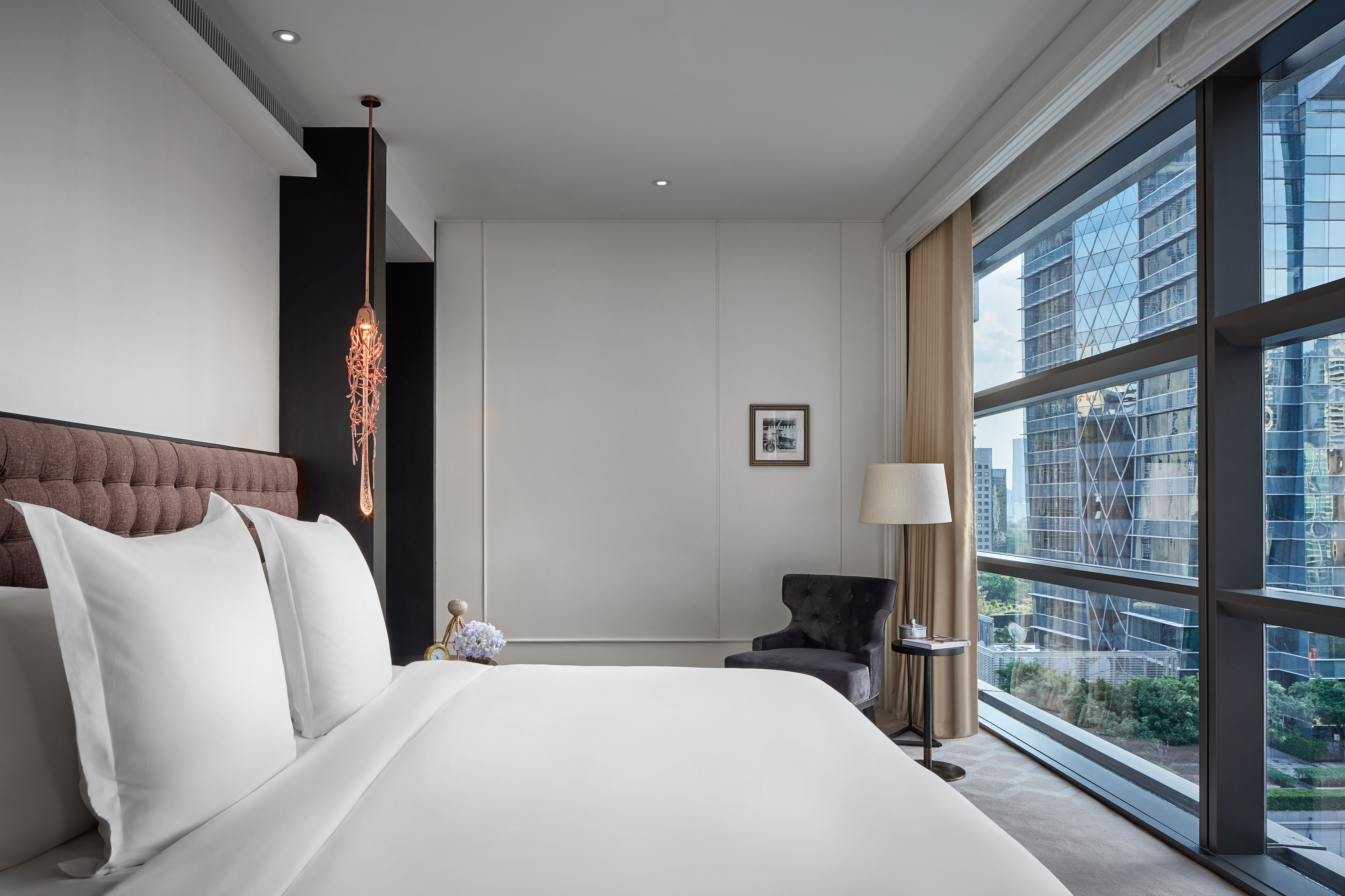 Rosewood Bangkok-guestroom-Rosewood Bangkok Manor Suite Bedroom.jpg