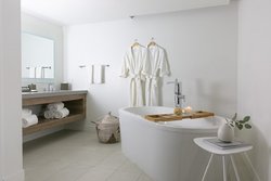  - CIVANA Wellness Resort & Spa Carefree