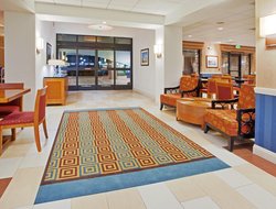  - Holiday Inn Express East Santa Cruz
