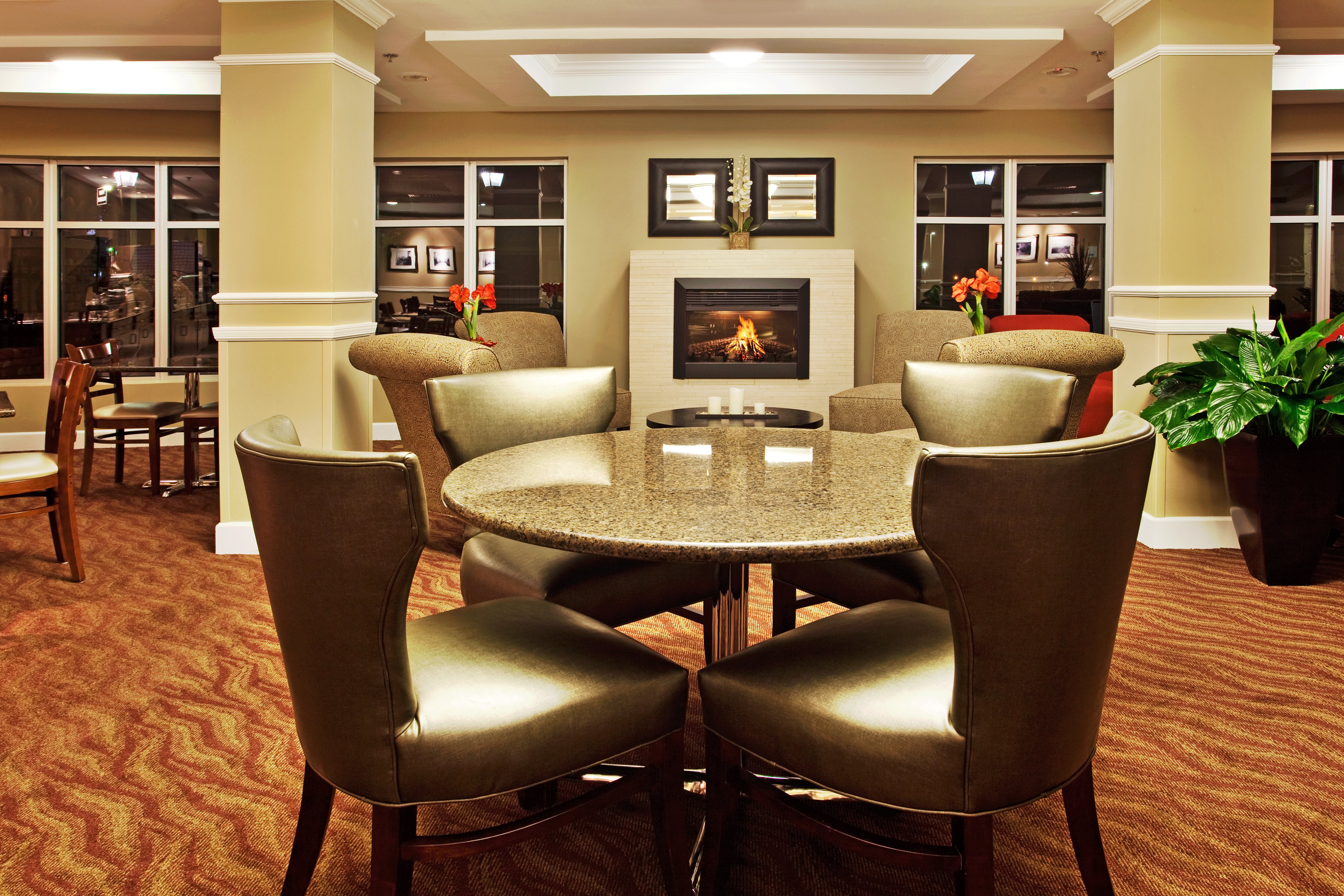 Guest Dining Lounge