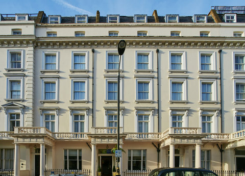 Holiday Inn Express London Victoria near Pimlico Tube Station