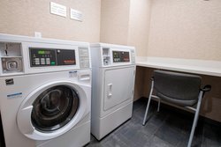  - Courtyard by Marriott Hotel Avalon Area Alpharetta