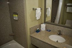  - Holiday Inn Express & Suites Vacaville - I-80, Exit 56