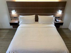  - Holiday Inn Express Hillsborough - I-85, Exit 164