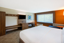  - Holiday Inn Express & Suites New Castle