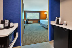  - Holiday Inn Express & Suites New Castle