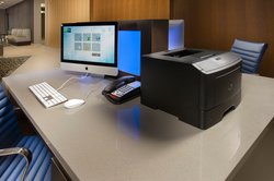  - Holiday Inn Express & Suites South Waco - I-35, Exit 330A