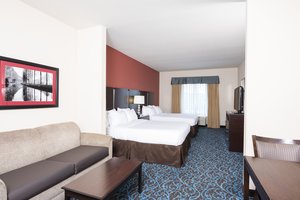 philadelphia inn express holiday suites