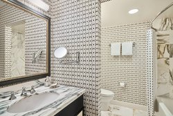  - The Alexandrian - I-95 & I-495, Exit 177