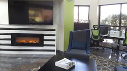  - Holiday Inn Express & Suites Lawrenceville