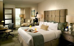  - Crowne Plaza Hotel North Charleston - I-26, Exit 213