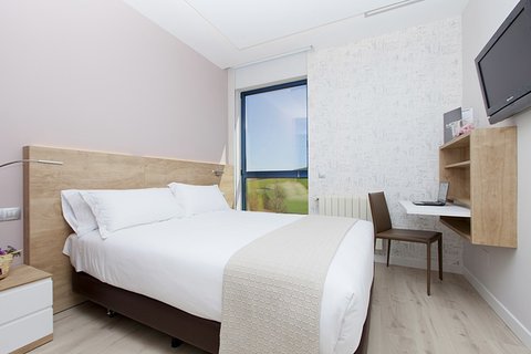 000267 Guest Room