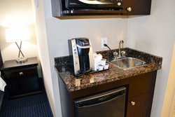  - Holiday Inn Express & Suites Edson