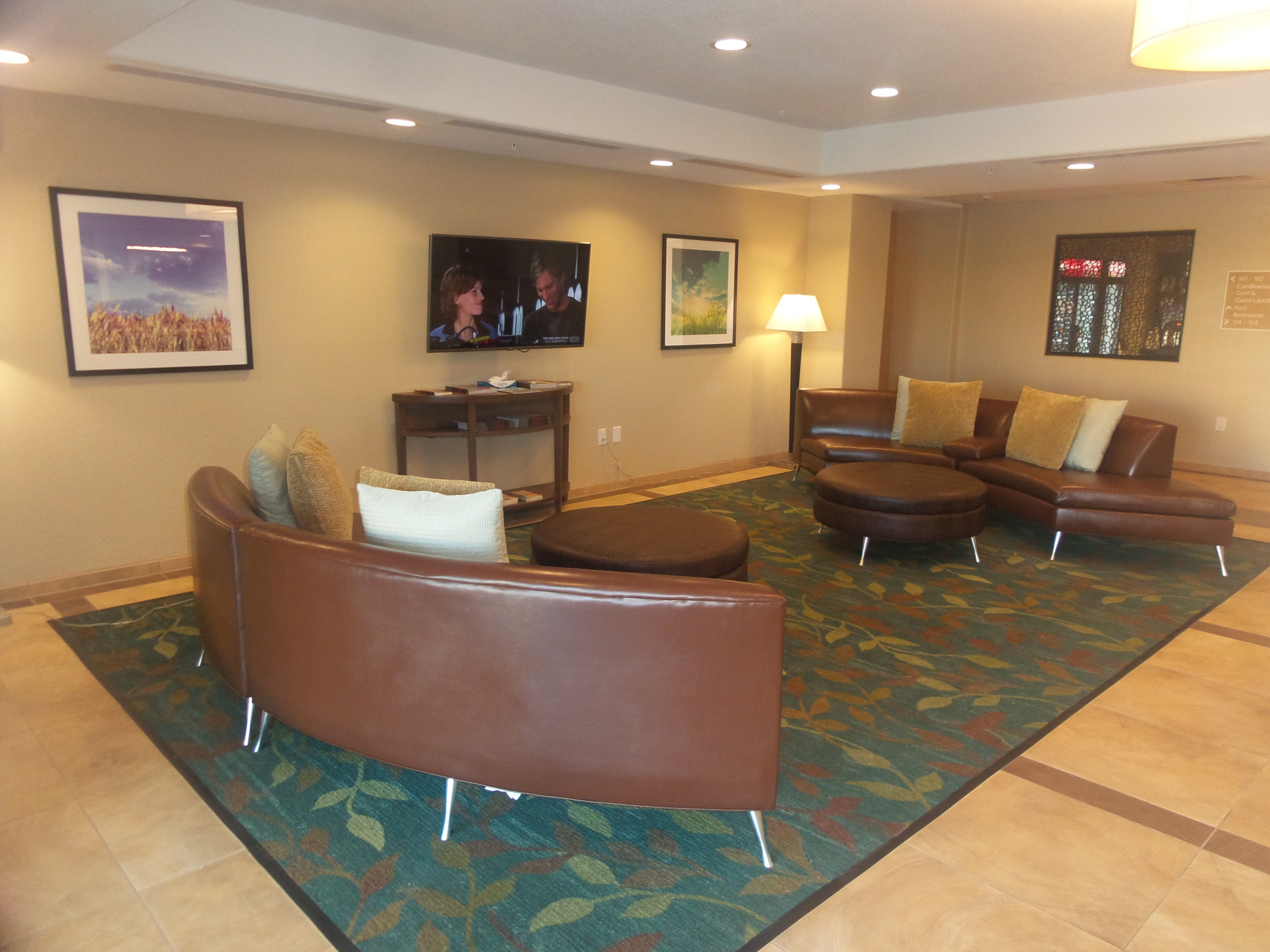 We welcome you to our modern and inviting lobby. Sit back & enjoy.