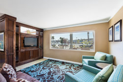  - Holiday Inn Express SeaWorld San Diego - I-5, Exits 23 & 23A