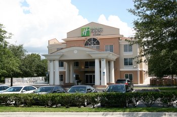 Holiday Inn Express Hotel & Suites Brooksville West