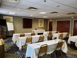  - Holiday Inn Express & Suites Gahanna -  I-270, Exit 37