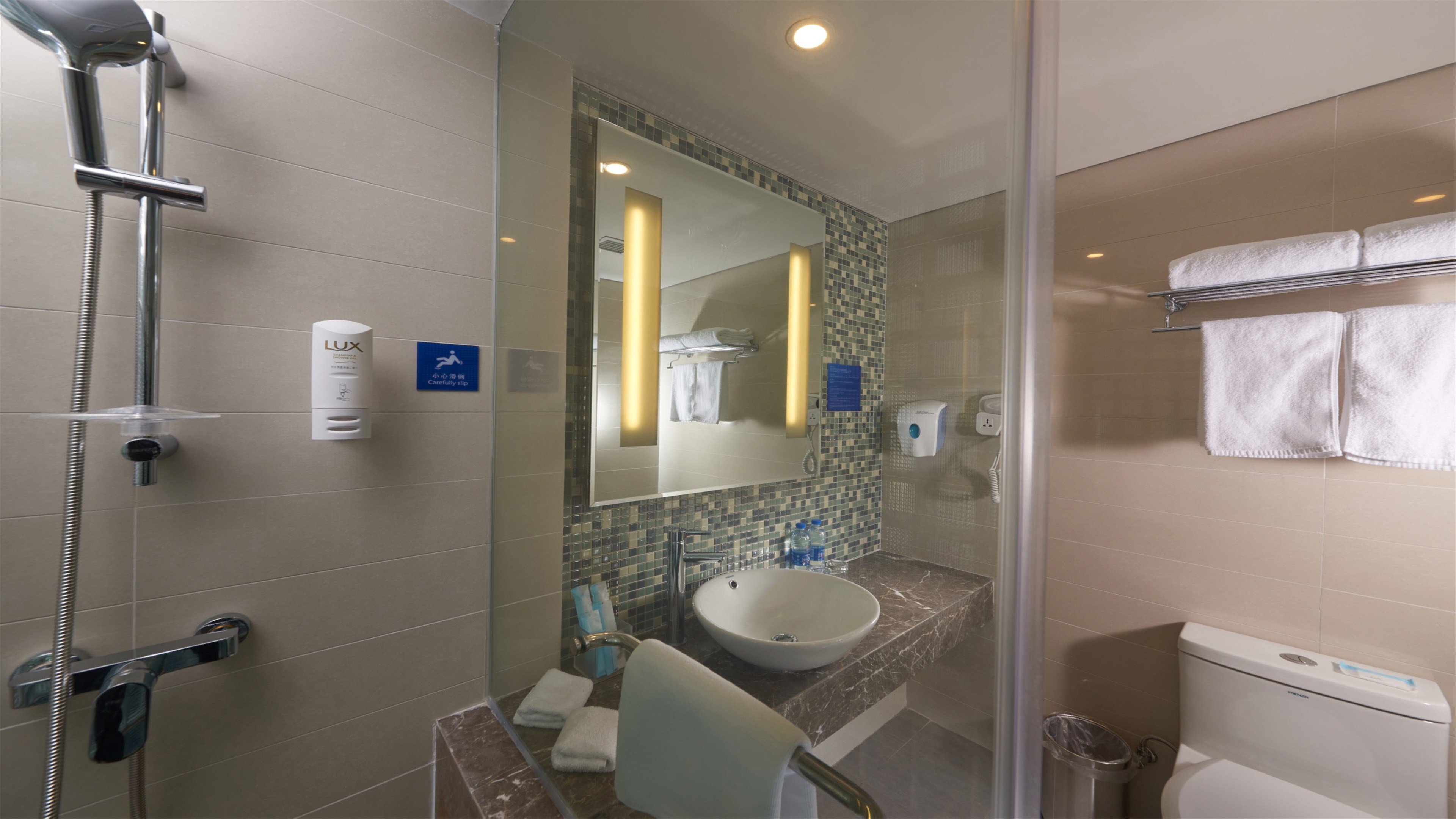 HOLIDAY INN EXP DOWNTOWN BY IHG-guestroom-Bathroom Amenities.jpg