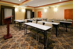  - Holiday Inn Express & Suites North Fairfield - I-45, Exit 197