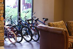  - Holiday Inn & Suites Lake Elmo - I-94, Exit 250