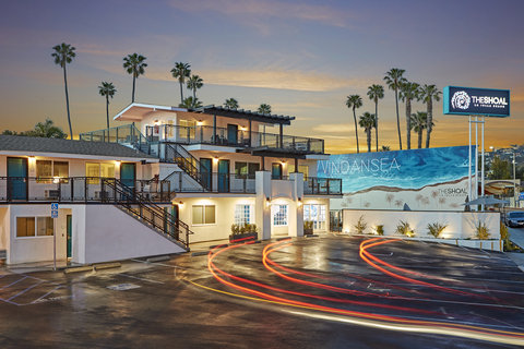 The Shoal La Jolla Exterior Dusk Without