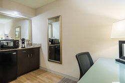  - Holiday Inn Express & Suites Miami - FL Turnpike, Exit 20