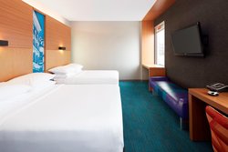  - Aloft Hotel Airport Montreal