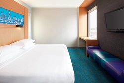  - Aloft Hotel Airport Montreal