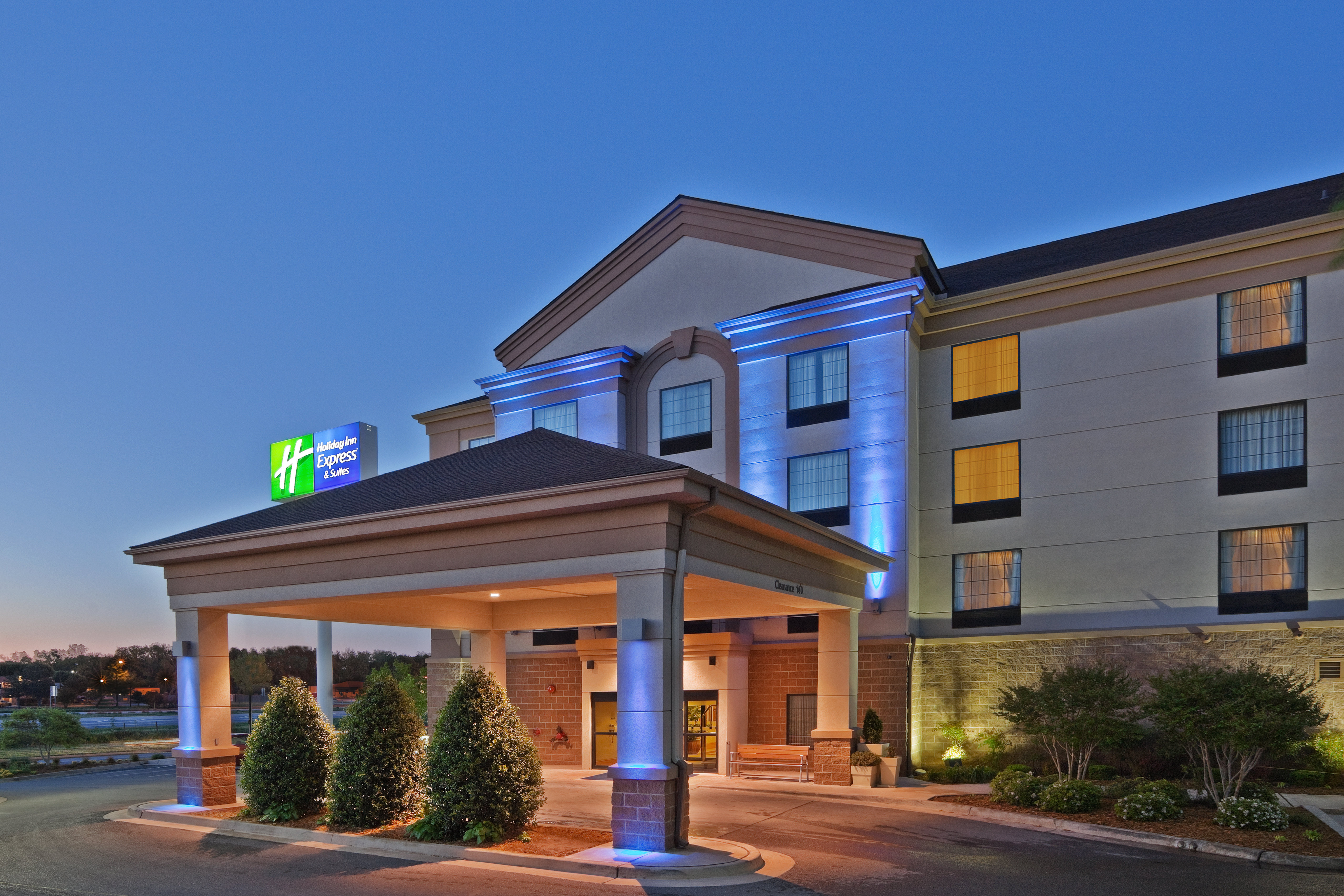 Welcome to Holiday Inn Express & Suites Lawton-Fort Sill