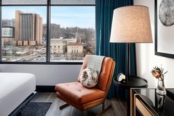  - Oaklander Hotel University Pittsburgh