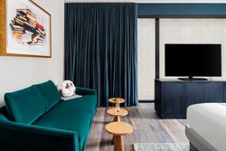  - Oaklander Hotel University Pittsburgh