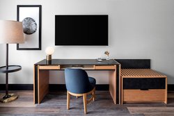  - Oaklander Hotel University Pittsburgh