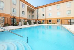  - Holiday Inn Express & Suites Marshall - I-20, Exit 617