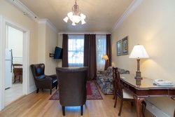  - Marqueen Hotel Seattle