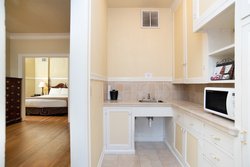  - Marqueen Hotel Seattle