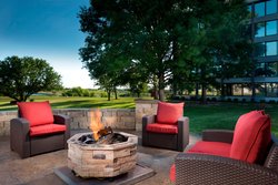  - Four Points by Sheraton Hotel Airport Kansas City - I-29, Exit 13