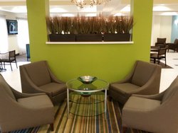  - Holiday Inn Express & Suites North Humble