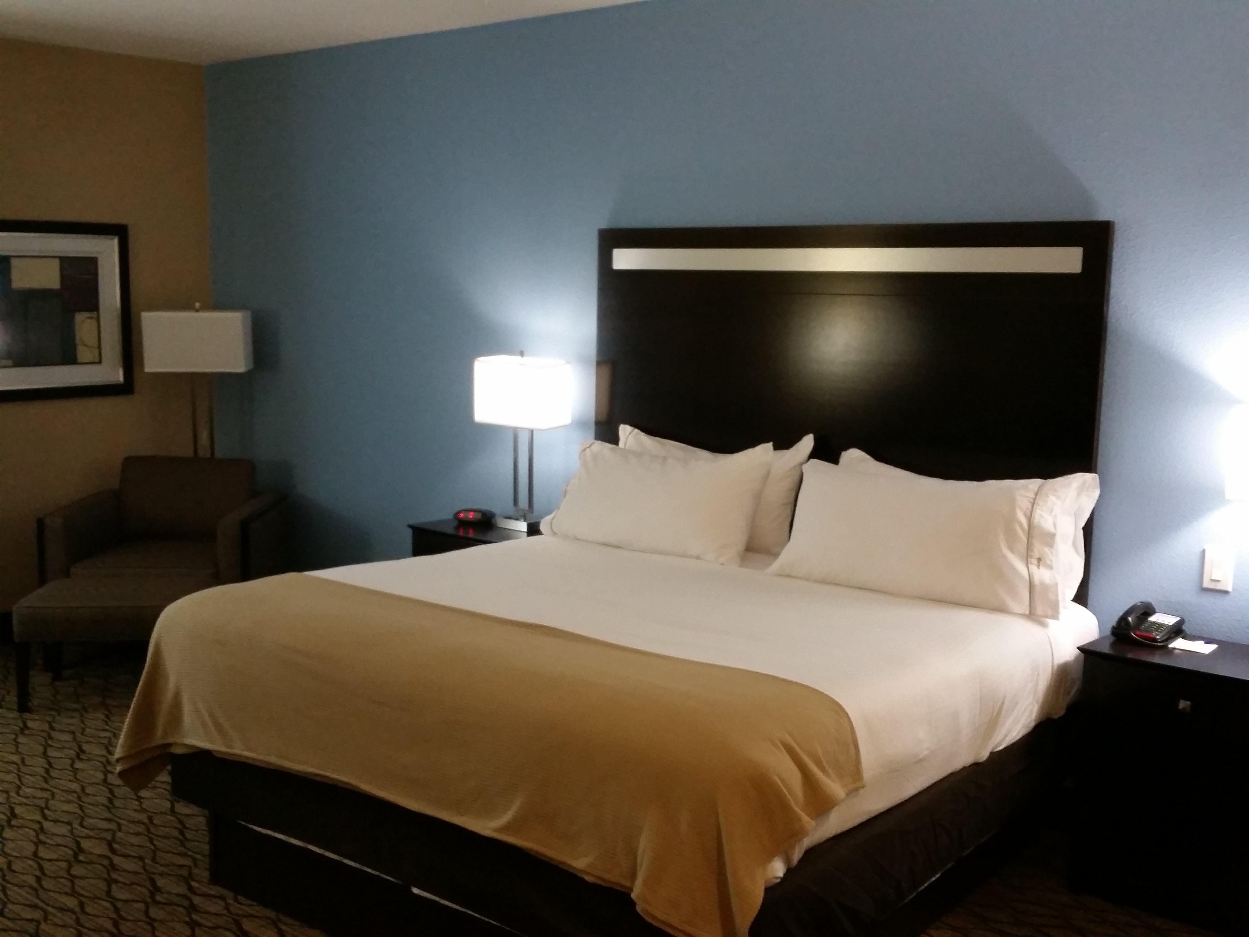 HOLIDAY INN EXP STES HUMBLE BY IHG-guestroom-King Bed Guest Room.jpg